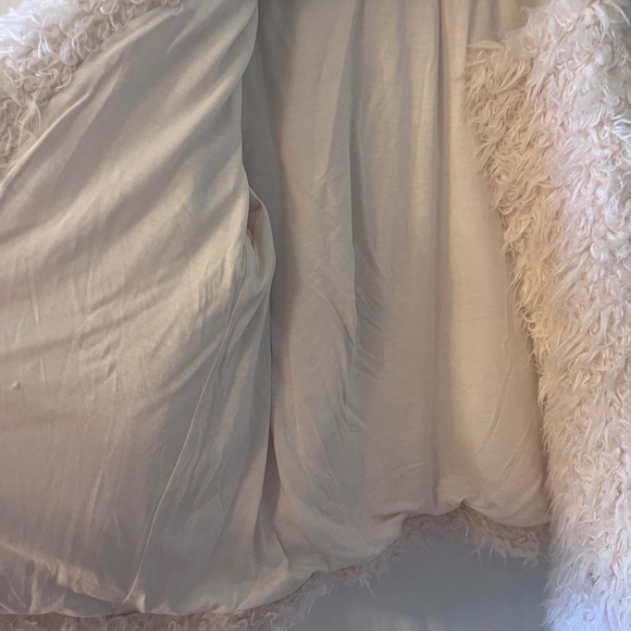 Cabi furry jacket cream color size Medium - Picture 10 of 14